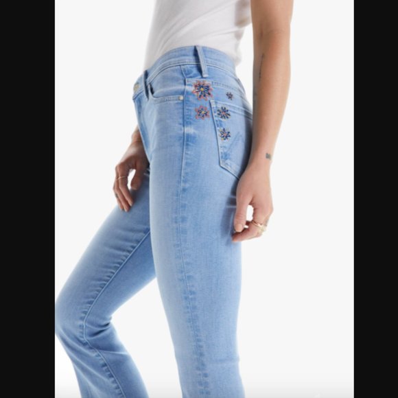 MOTHERThe Insider Crop Step Fray Embroidered Jeans (Crafty Side) Size 32 NWT